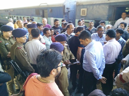 हावड़ा मुंबई मेल में 50 लाख से ज्यादा की चोरी