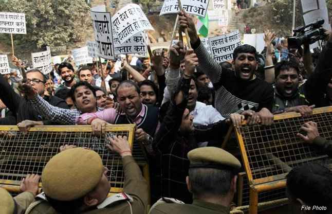 ‘एंटी नेशनल’ सर्च करने पर गूगल दिखा रहा है JNU